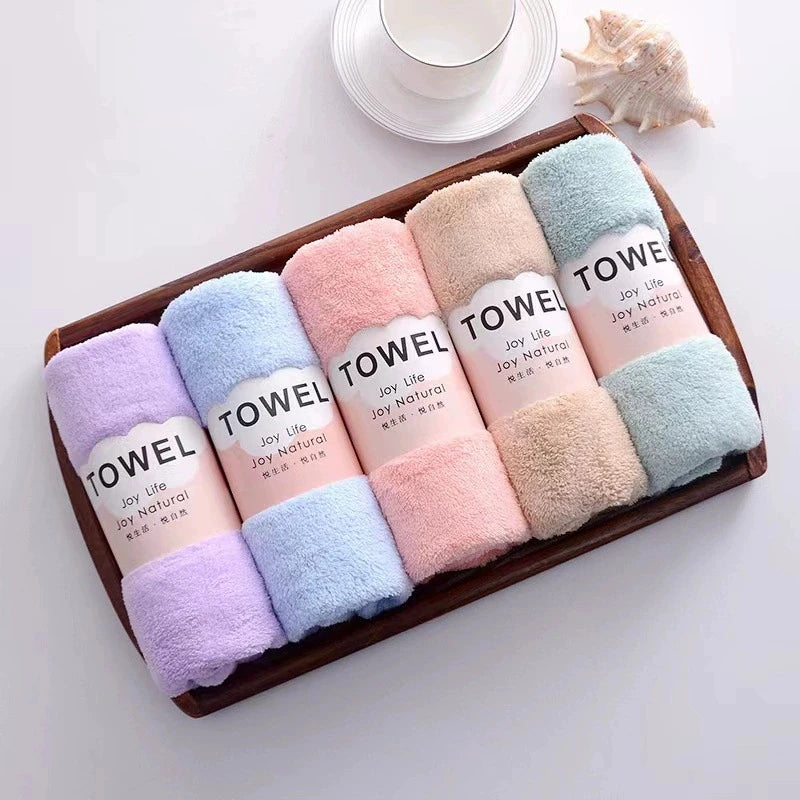 Adult quick-drying towel set, simple, absorbent, soft, for face and hands, 5-piece coral fleece towels.